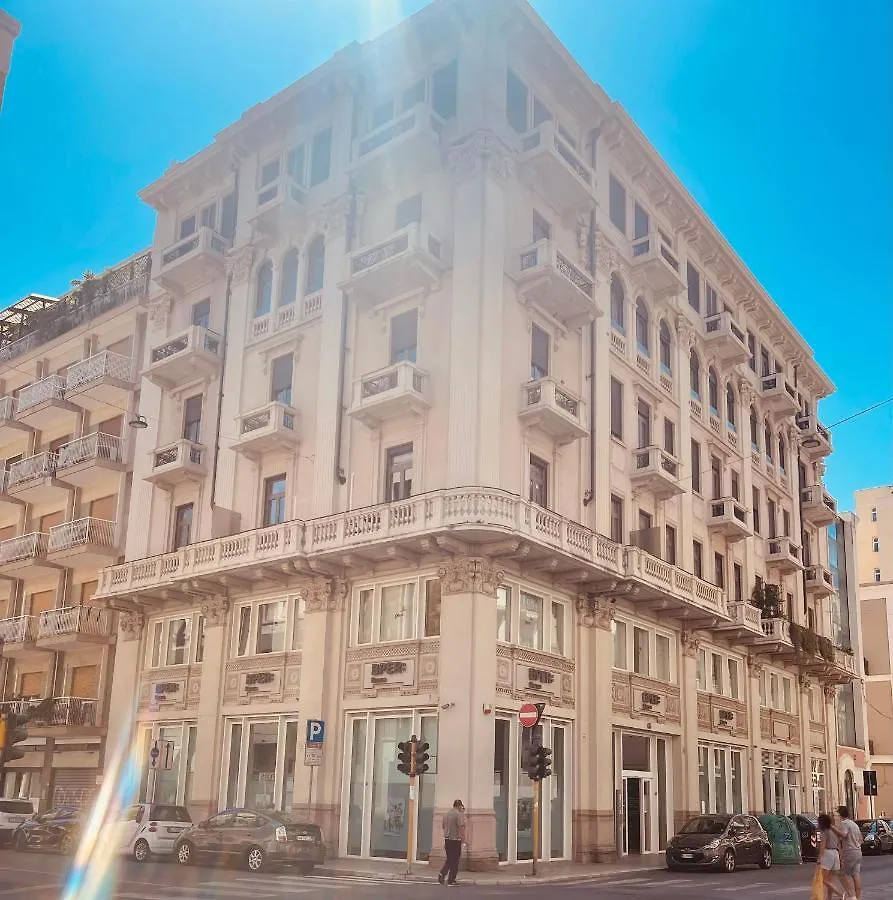Berga Exclusive Suite Bari Apartment