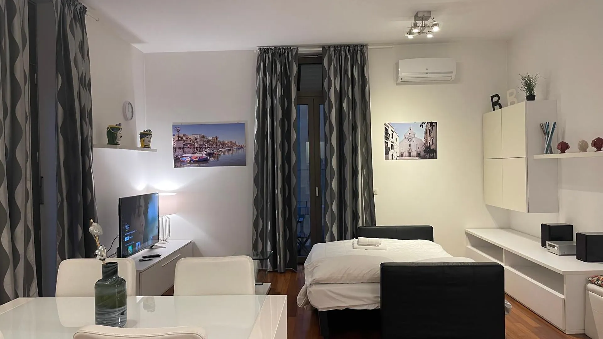 Berga Exclusive Suite Bari 0*,  Italy